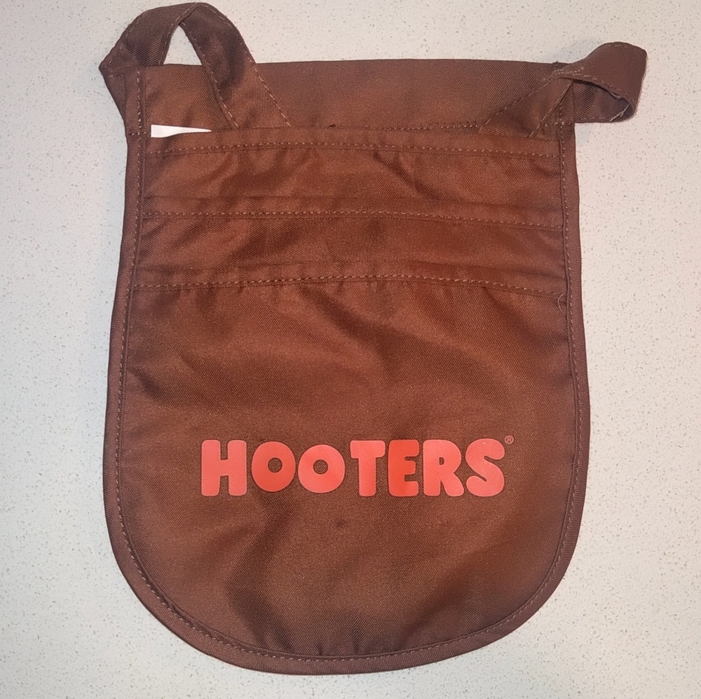 Hooters brown pouch!!!